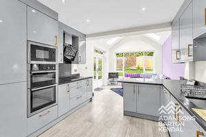 Photo 19- click for photo gallery